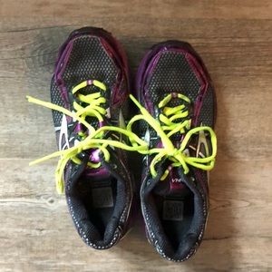 Brooks Ravenna 4 - Size 7